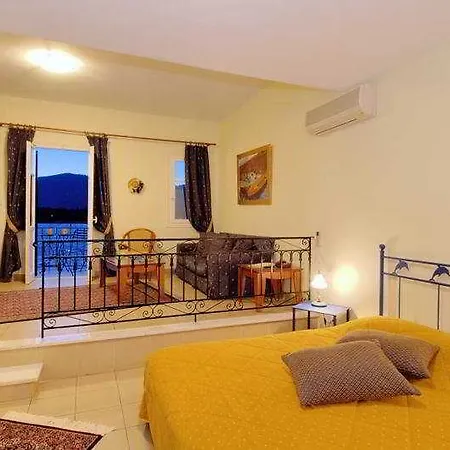 Omirikon Hotel 3*